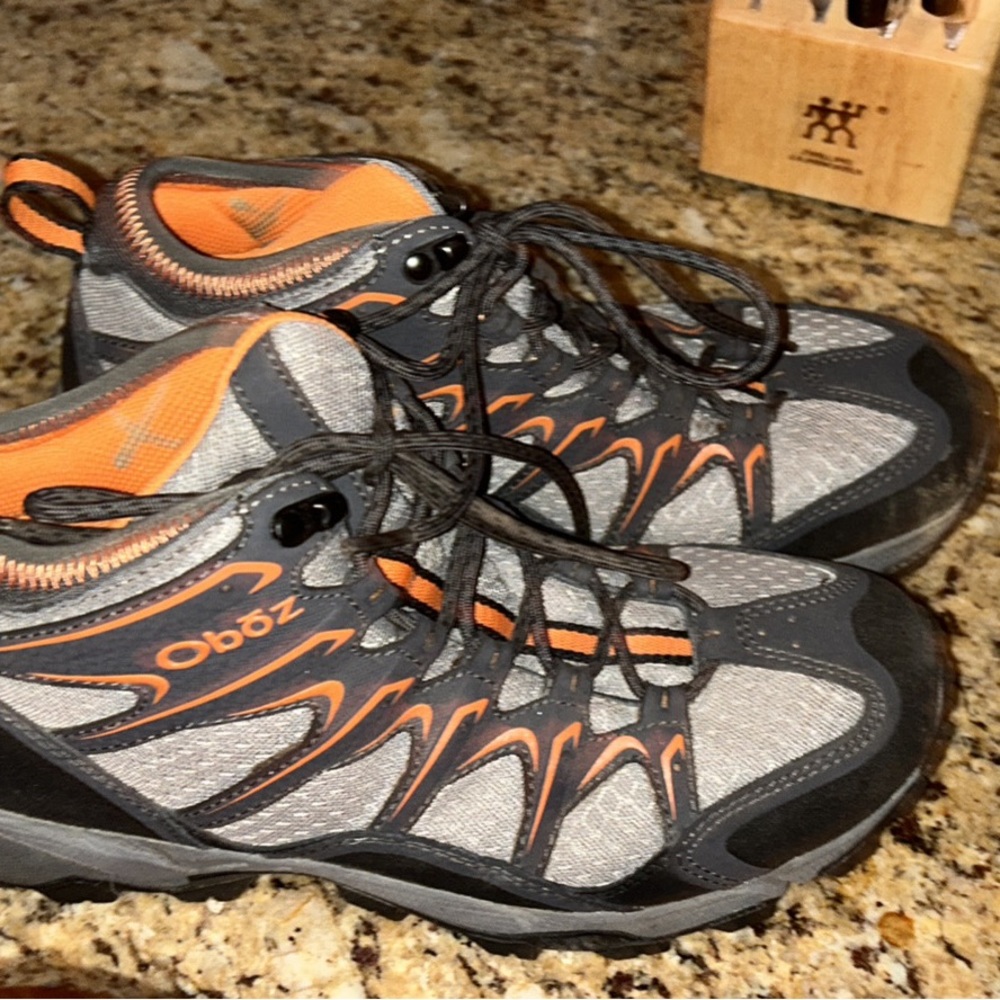 COPY - OBOZ Men’s Hiking Shoes.  Size 9.5.